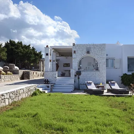 Executive Paros Villa: Beachfront Supreme With Private Pool Villa *