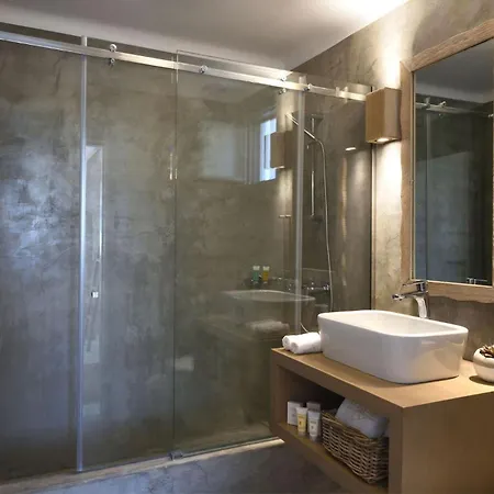 Villa Executive Paros Villa: Beachfront Supreme With Private Pool *