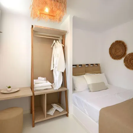 Executive Paros Villa: Beachfront Supreme With Private Pool Villa Ambelas