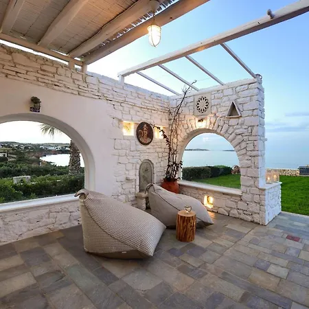 Villa Executive Paros Villa: Beachfront Supreme With Private Pool Ambelas