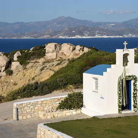 Executive Paros Villa: Beachfront Supreme With Private Pool