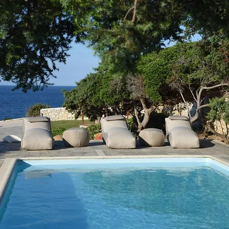 Villa Executive Paros Villa: Beachfront Supreme With Private Pool