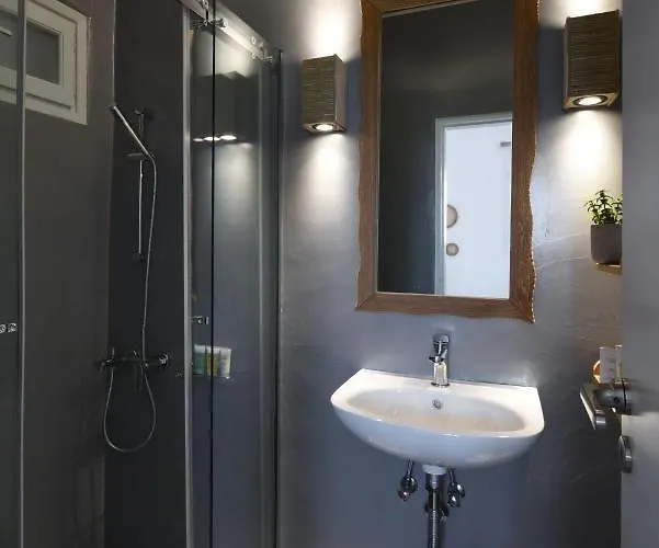 Villa Executive Paros 5 Bedrooms Beachfront Supreme Beachfront Sea Views&private Pool