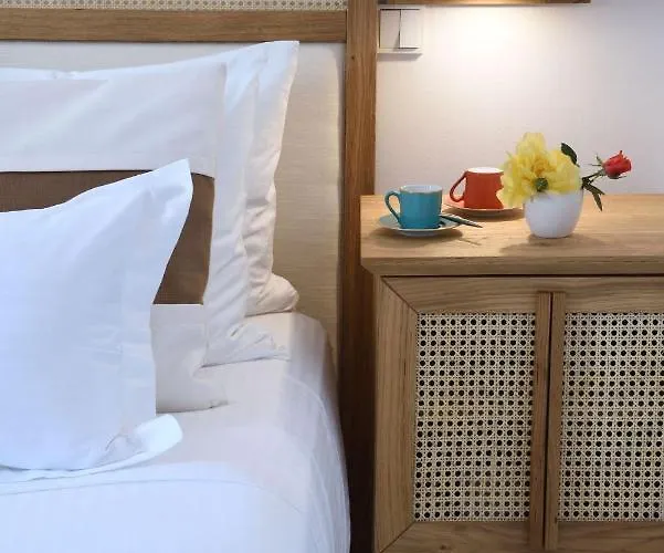 Villa Executive Paros 5 Bedrooms Beachfront Supreme Beachfront Sea Views&private Pool