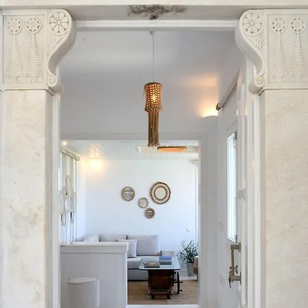 Executive Paros 5 Bedrooms Beachfront Supreme Beachfront Sea Vila Ambelas