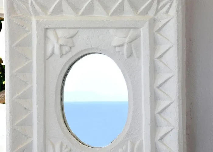 Executive Paros 5 Bedrooms Beachfront Supreme Beachfront Sea Villa *